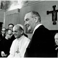 President_Lyndon_B._Johnson_at_the_Vatican_with_Pope_Paul_VI_12-23-1967_-_NARA_-_192507
